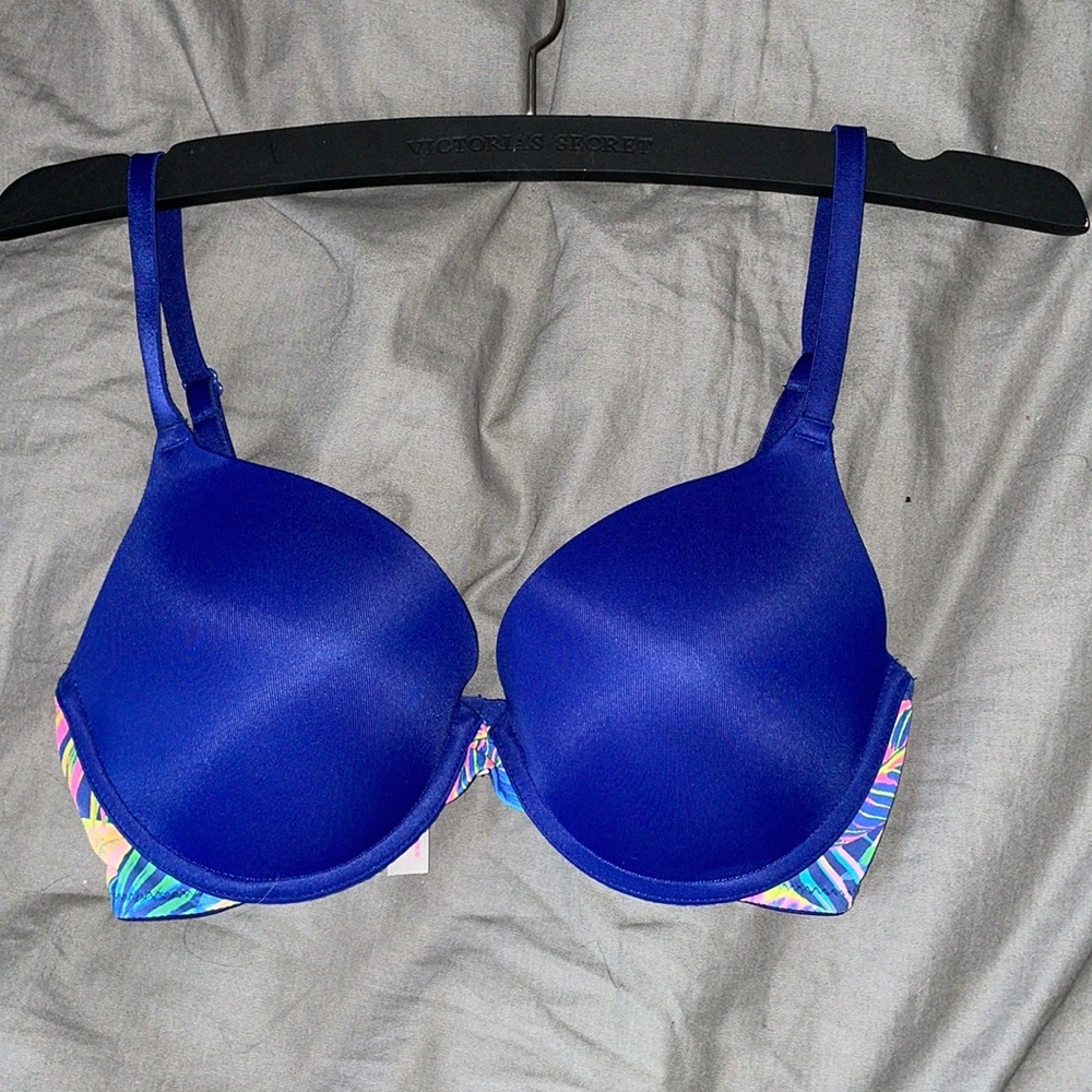 PINK Victoria’s Secret blue and tropical floral bra
